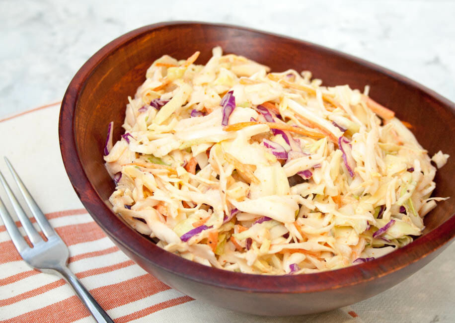 Easy Sriracha Coleslaw: A Crowd-Pleasing Kick for Any Meal